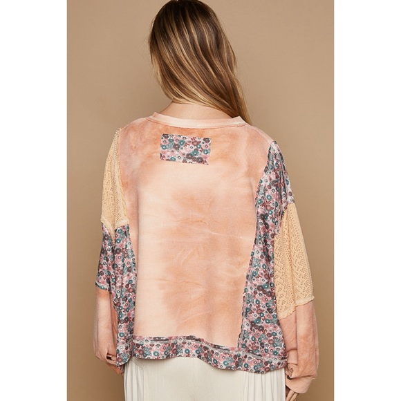 POL Pumpkin Floral Mixed Fabric Thermal Top - Picture 6 of 9